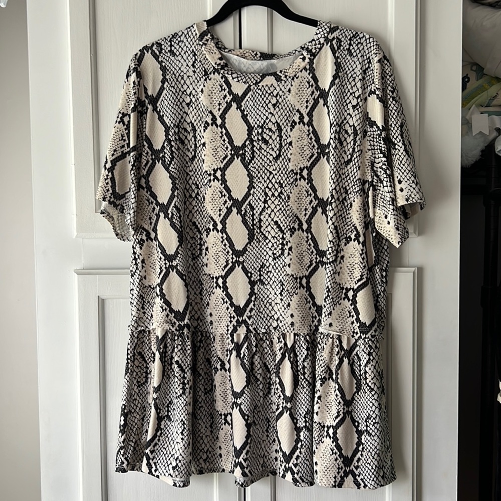 Snake print peplum top